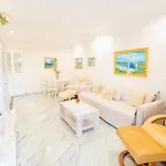 Cubo's Nagueles B5 1e Apartament *