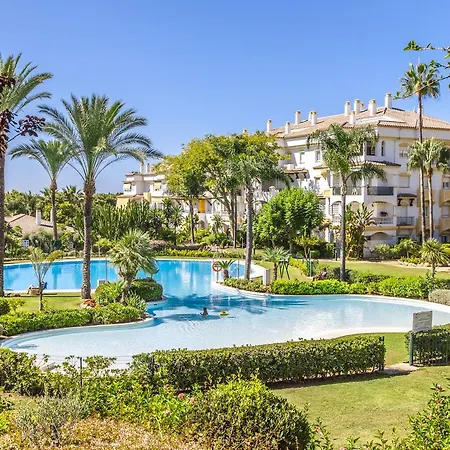 Cubo's Nagueles B5 1e Марбелья